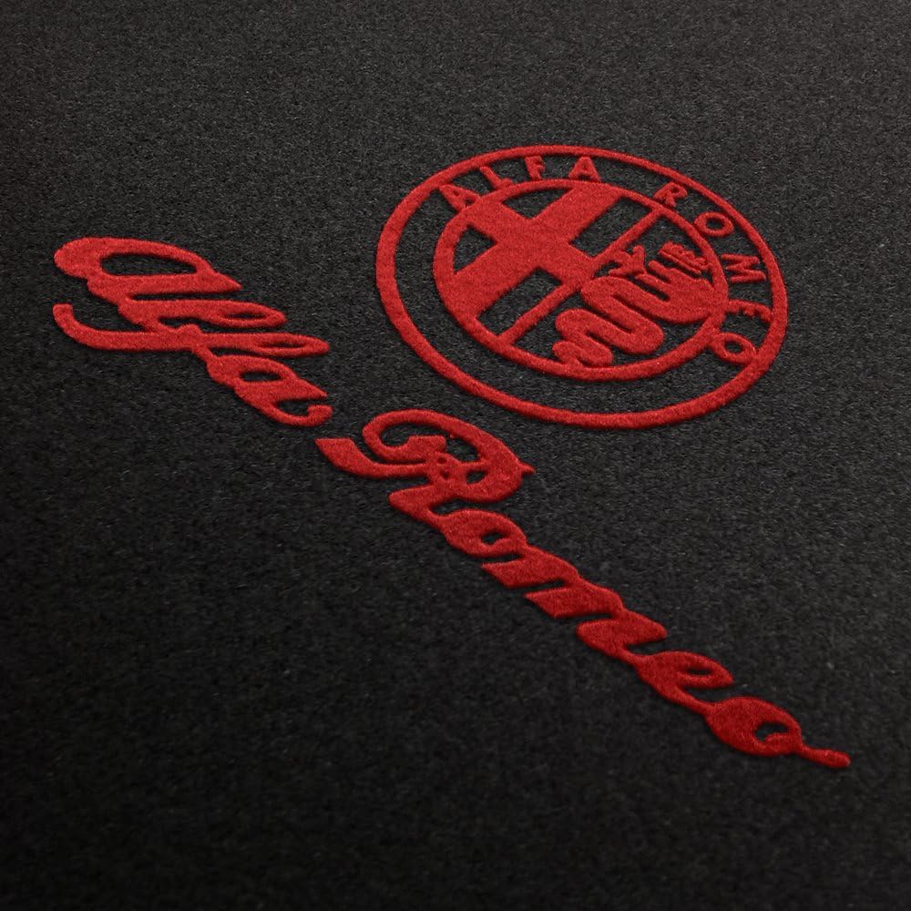 Eine schwarze Ecke mit Detailaufnahme eines Alfa Logos in rot.