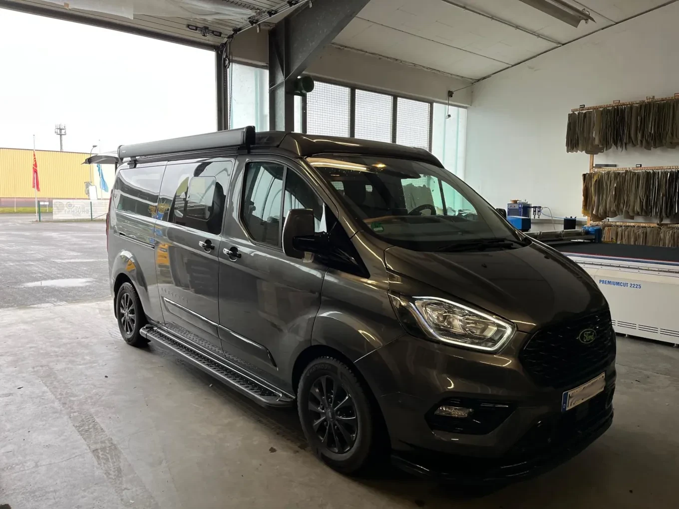 Außenansicht eines Ford Camper